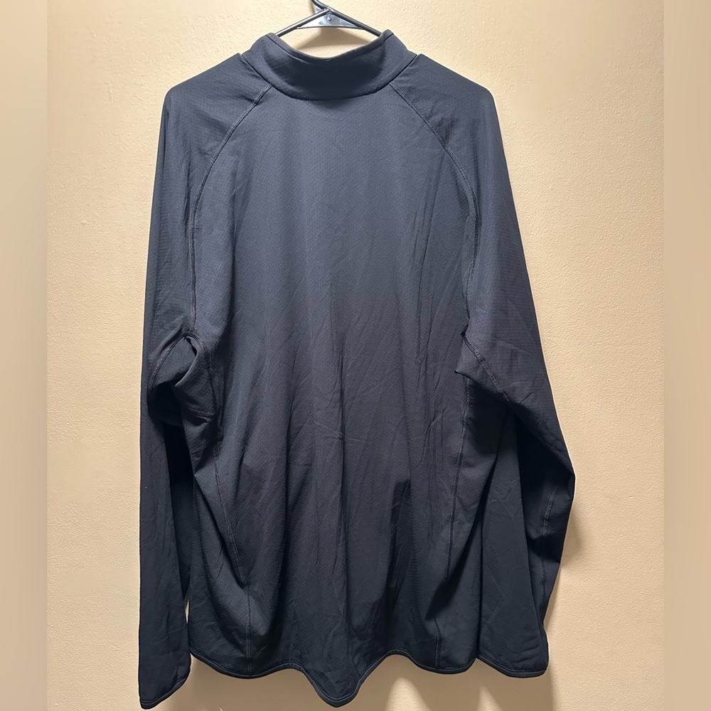 Arc'teryx Men's Black Lightweight Jacket (C299) - Picture 3 of 3